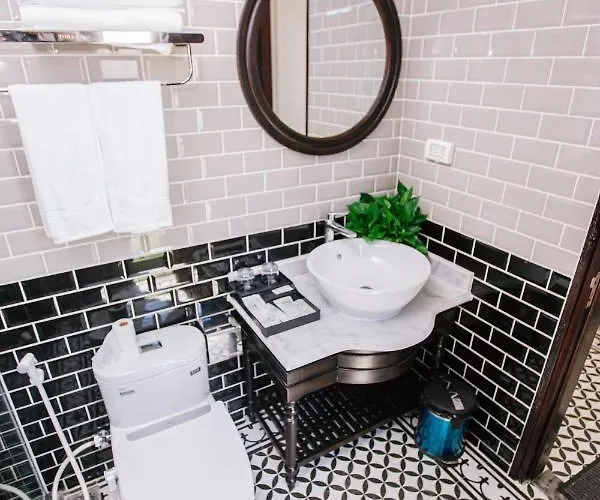 Selecthotel 3* Hạ Long